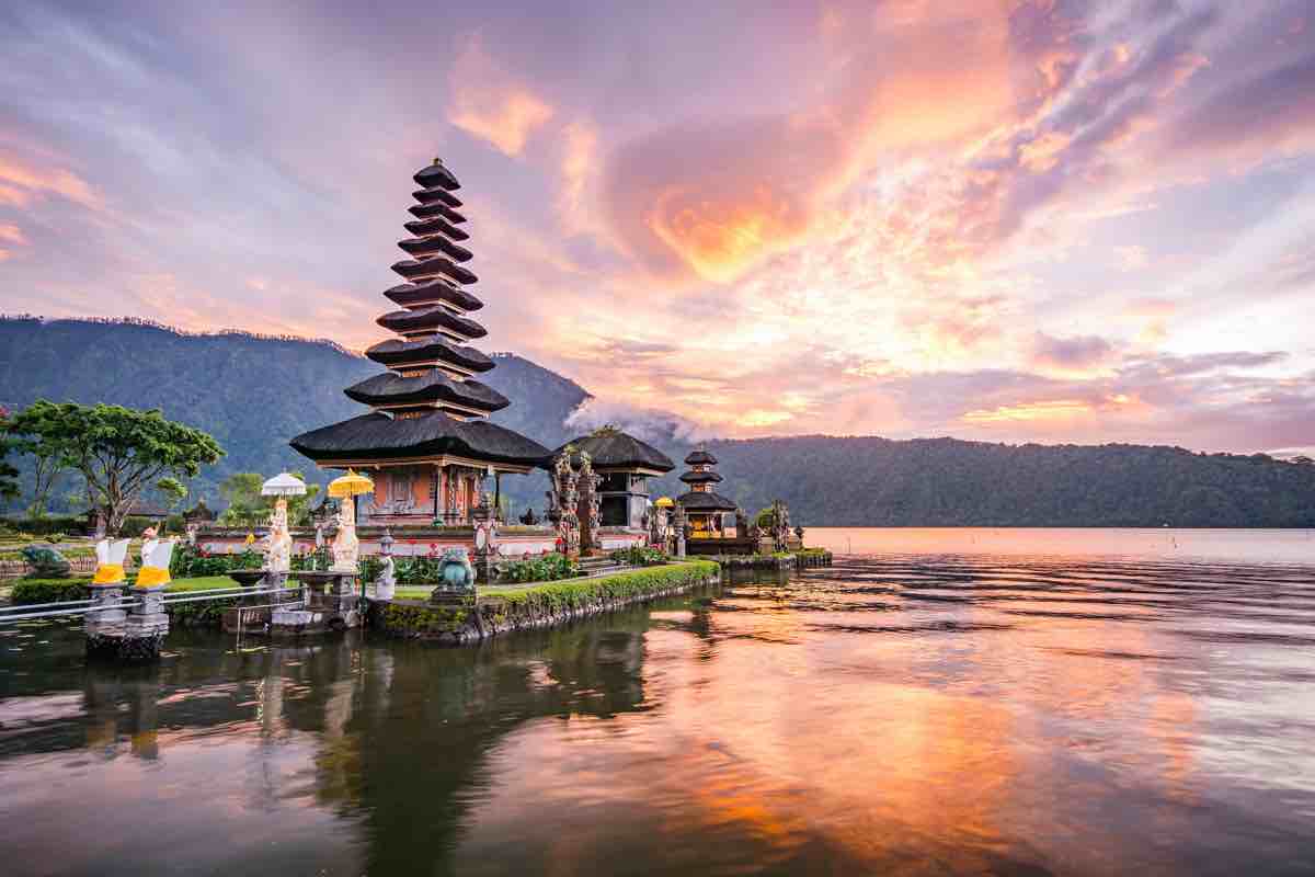 Java Bali on the road - Bali il Tempio di Ulun Danu